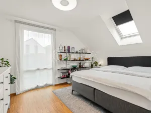 Prodej rodinného domu, Kamenice - Ládví, Lužní, 131 m2