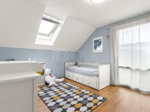 Prodej rodinného domu, Kamenice - Ládví, Lužní, 131 m2