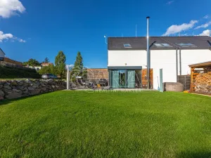 Prodej rodinného domu, Kamenice - Ládví, Lužní, 131 m2