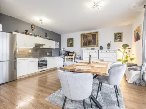 Prodej bytu 4+kk, Slaný, Kybalova, 118 m2