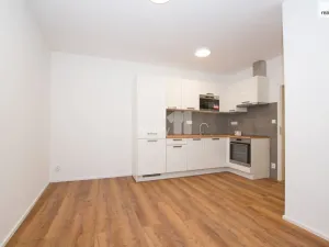 Pronájem bytu 1+kk, Liberec - Liberec II-Nové Město, Chrastavská, 25 m2