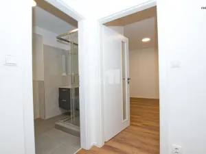 Pronájem bytu 1+kk, Liberec - Liberec II-Nové Město, Chrastavská, 25 m2
