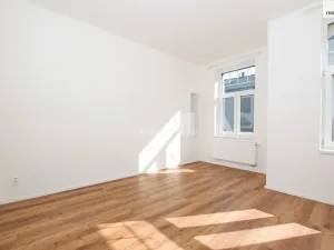 Pronájem bytu 2+kk, Liberec - Liberec II-Nové Město, Chrastavská, 50 m2