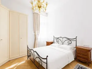 Pronájem atypického bytu, Praha - Vinohrady, Italská, 110 m2