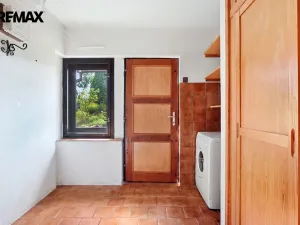 Prodej obchodního prostoru, Lomnice nad Popelkou, Komenského, 234 m2