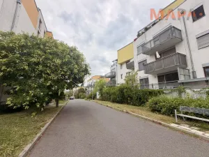 Pronájem bytu 2+kk, Praha - Hlubočepy, Do Klukovic, 67 m2