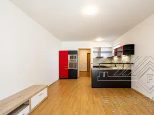 Pronájem bytu 2+kk, Praha - Letňany, Chlebovická, 56 m2