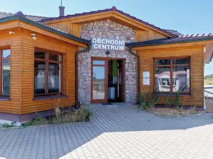 Prodej komerčního pozemku, Sadová, 35078 m2