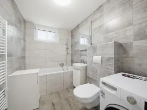 Pronájem bytu 2+kk, Ostrov, Halasova, 55 m2