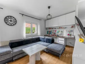 Prodej bytu 2+kk, Praha - Újezd nad Lesy, Velebného, 56 m2