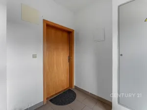 Prodej bytu 2+kk, Praha - Újezd nad Lesy, Velebného, 56 m2