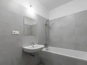 Pronájem bytu 1+kk, Praha - Vysočany, Svatošových, 32 m2