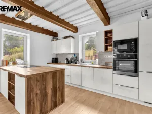 Prodej rodinného domu, Lužany, 136 m2