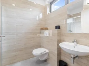 Pronájem bytu 3+kk, Praha - Benice, 105 m2