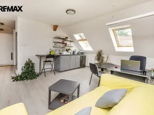 Pronájem kanceláře, Písek, Chelčického, 75 m2