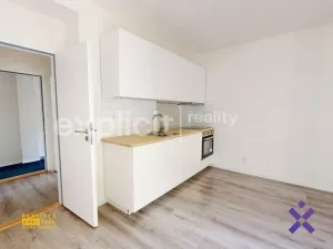 Pronájem bytu 2+kk, Zlín, Jiráskova, 45 m2