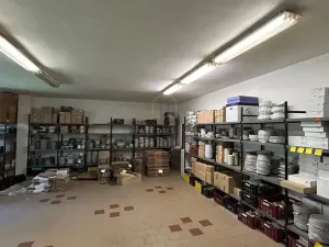 Prodej výrobních prostor, Vojkovice, 435 m2