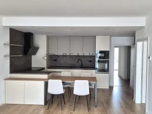 Pronájem bytu 4+kk, České Budějovice, Vrbenská, 103 m2