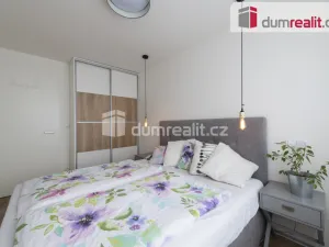 Pronájem bytu 2+kk, Praha - Prosek, Pískovcová, 50 m2