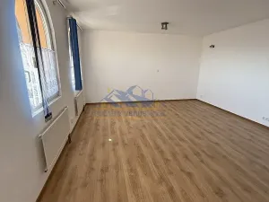 Pronájem bytu 1+kk, Hořovice, Slavíkova, 35 m2