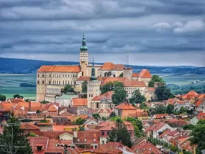Prodej atypického bytu, Mikulov, Komenského, 164 m2