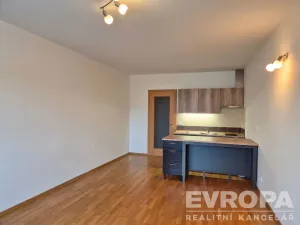 Prodej bytu 1+kk, Praha - Řeporyje, Kakosova, 36 m2