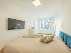 Prodej bytu 2+kk, Praha - Stodůlky, Svitákova, 62 m2