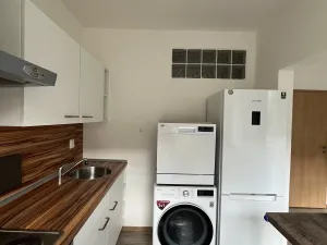 Pronájem bytu 2+1, Olomouc, Rožňavská, 44 m2