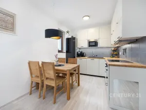 Pronájem bytu 2+kk, Praha - Hrdlořezy, Učňovská, 51 m2