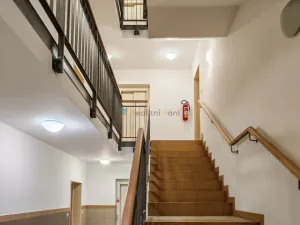Pronájem bytu 2+kk, Praha - Zbraslav, Pickova, 56 m2