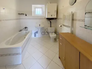Pronájem rodinného domu, Praha, Formanská, 70 m2