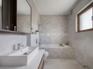 Prodej rodinného domu, Vysoký Újezd, U Rybníčka, 342 m2