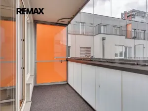 Prodej bytu 2+kk, Praha - Strašnice, Názovská, 60 m2