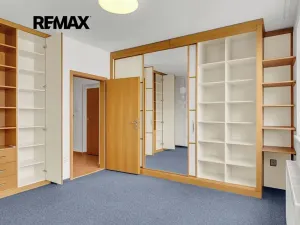 Prodej bytu 2+kk, Praha - Strašnice, Názovská, 60 m2