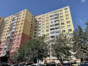 Prodej bytu 2+1, Chomutov, Holešická, 61 m2