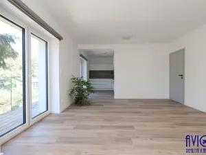 Pronájem bytu 4+kk, Praha - Stodůlky, V borovičkách, 88 m2