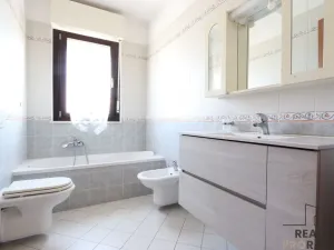 Prodej bytu 3+1, Via Terracini,Villa Rosa,, 91 m2