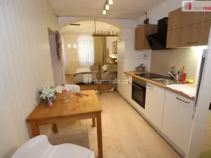 Pronájem bytu 1+1, Karlovy Vary, Kolmá, 35 m2