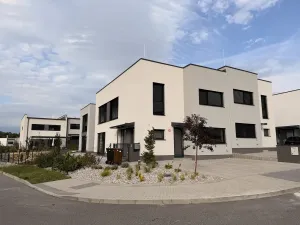 Pronájem bytu 3+kk, Mladá Boleslav - Chrást, 74 m2