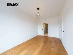 Pronájem bytu 2+kk, Praha - Smíchov, Grafická, 66 m2