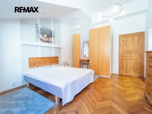 Pronájem bytu 3+1, Praha - Malá Strana, Valdštejnské náměstí, 91 m2