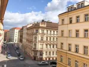 Pronájem bytu 2+kk, Praha - Nové Město, Koubkova, 51 m2