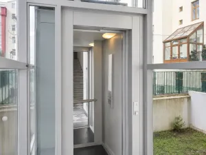 Pronájem bytu 2+kk, Praha - Nové Město, Koubkova, 51 m2