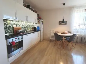 Pronájem bytu 2+kk, Praha, Rižská, 65 m2