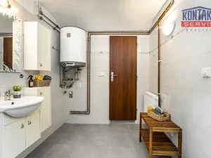Prodej rodinného domu, Zalužany, 175 m2