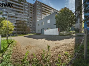 Pronájem obchodního prostoru, Praha - Háje, Hviezdoslavova, 364 m2