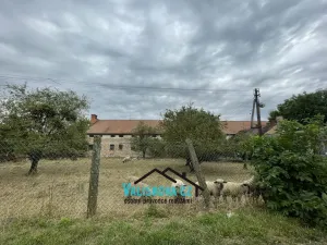 Prodej výrobních prostor, Kroměříž - Bílany, 6327 m2