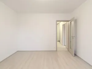 Pronájem bytu 2+kk, Praha - Letňany, Hlučkova, 60 m2