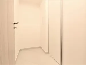 Pronájem bytu 2+kk, Praha - Letňany, Hlučkova, 60 m2