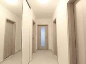 Pronájem bytu 2+kk, Praha - Letňany, Hlučkova, 60 m2